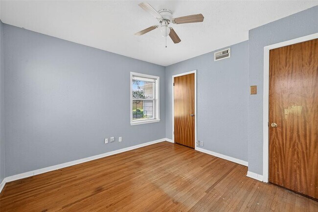 Building Photo - 1509 Ronson Rd