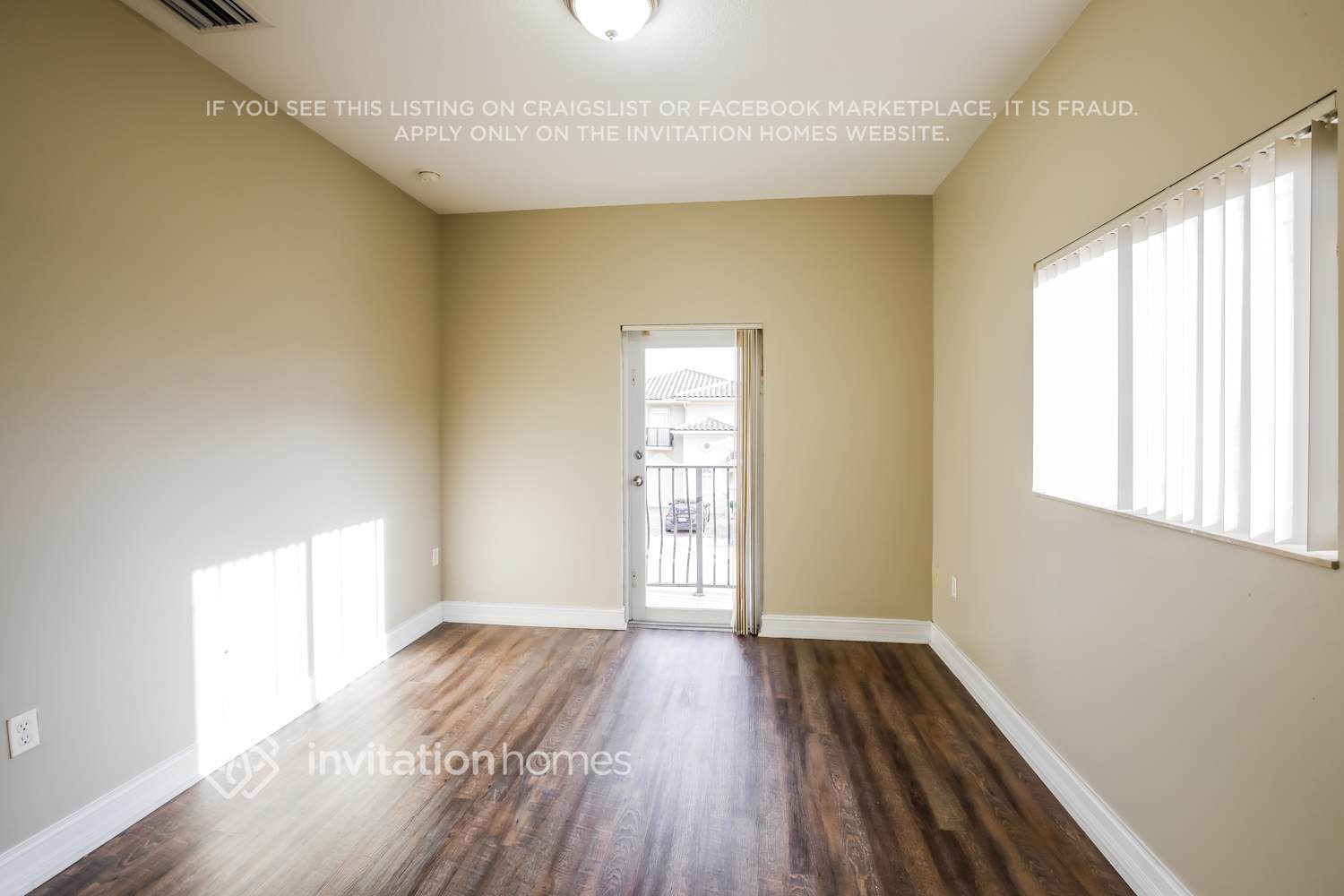 Building Photo - 15533 SW 13th Terrace