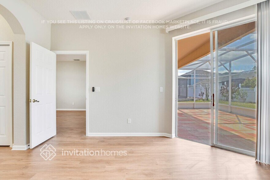 Building Photo - 2920 Willow Creek Ln