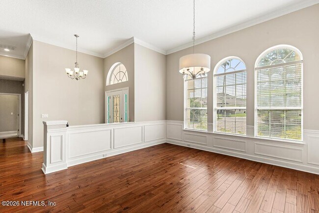 Building Photo - 337 S Mill View Way