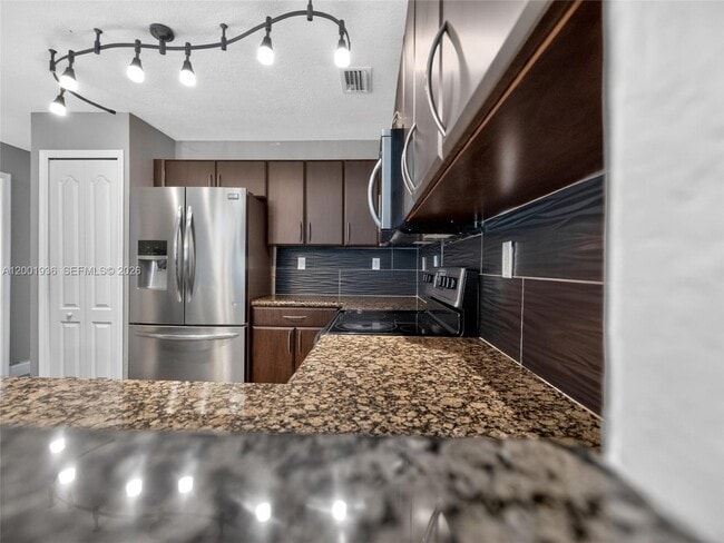 Building Photo - 3004 SW 129th Way