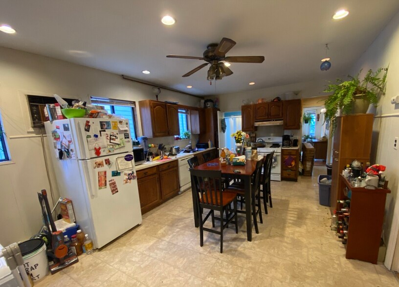Primary Photo - 50 Gorham St