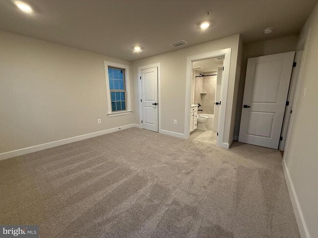 Building Photo - 1770 Ml Br Dr