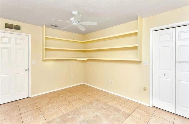 Building Photo - 244 Myrtle Ct