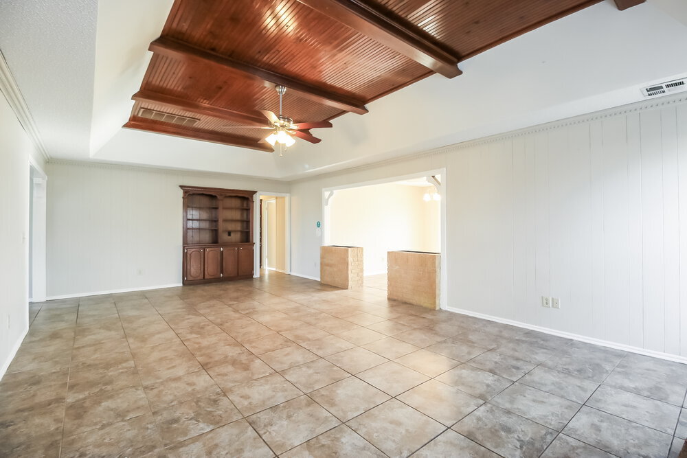 Building Photo - 5421 Sudbury Ln