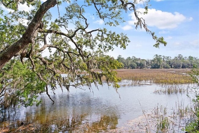 Building Photo - 120 River Ridge Rd