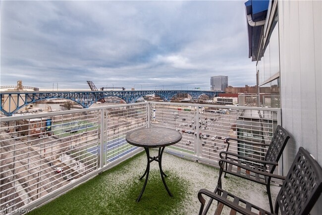 Building Photo - 1237 Washington Ave