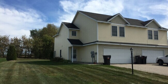 Primary Photo - 2454, 2456 Millview Zeeland, MI 49464