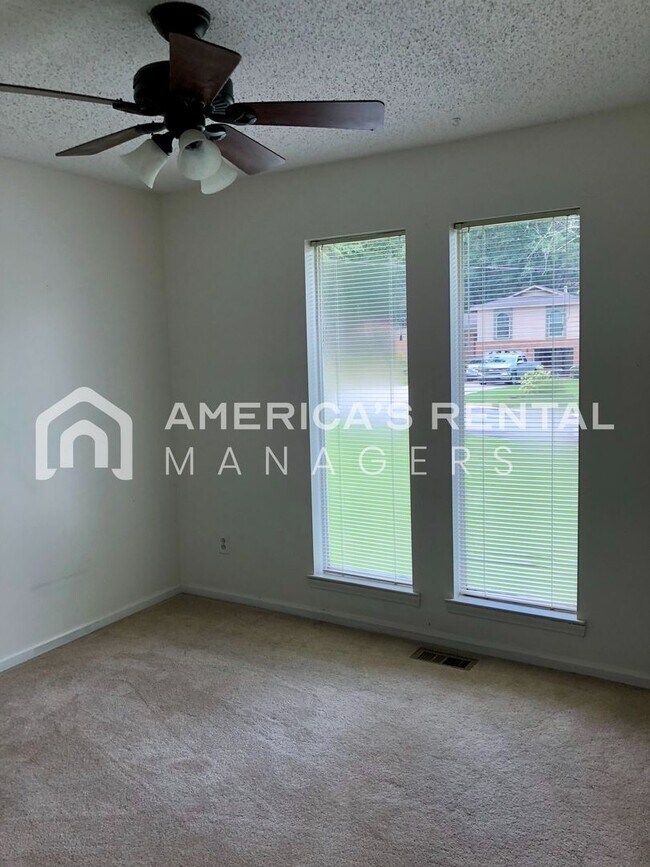 Building Photo - Great Home for Rent in Pelham! Available t...