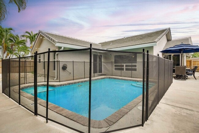 Building Photo - 7515 Silver Woods Ct