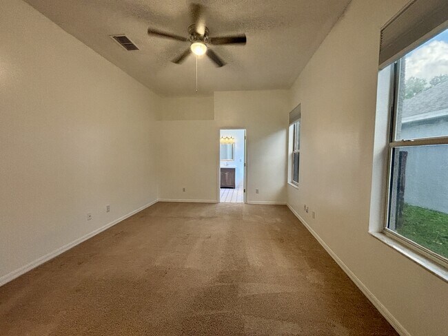 Building Photo - 2787 River Ridge Dr