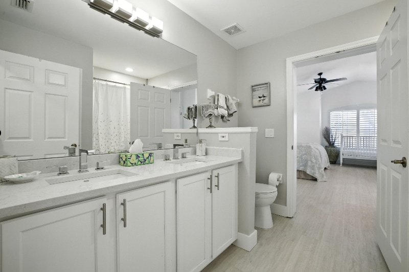 Building Photo - 6000 Pinnacle Ln