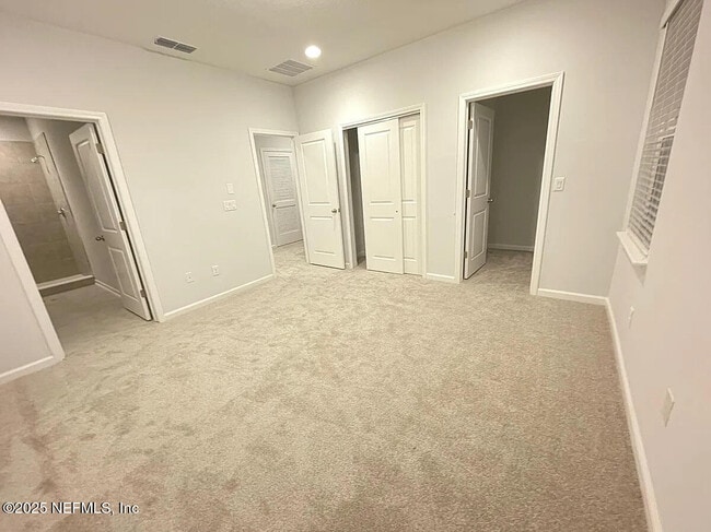 Building Photo - 355 Brandon Lks Dr