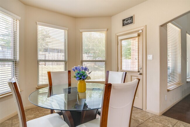 Building Photo - 8470 Coral Cove Pass Ln