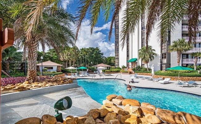 Building Photo - 4000 Towerside Terrace