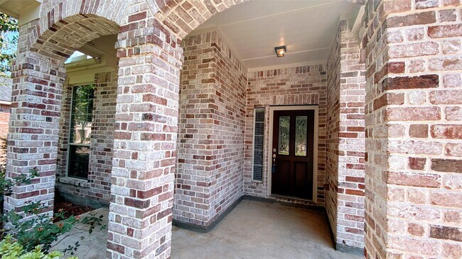 Building Photo - 314 River Briar Ln
