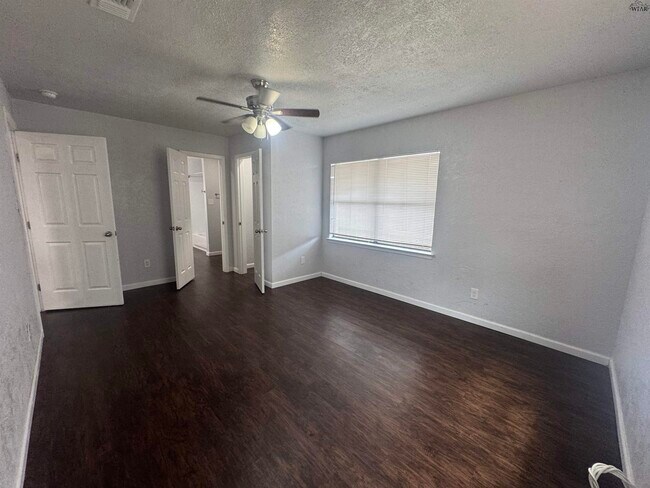 Building Photo - 4123 Beard Ave
