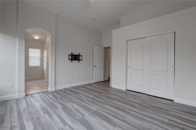 Building Photo - 9133 Forest Willow Ave