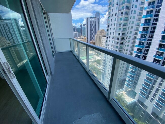 Building Photo - 253 NE 2nd St