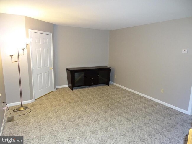 Building Photo - 480 Pensinger Rd