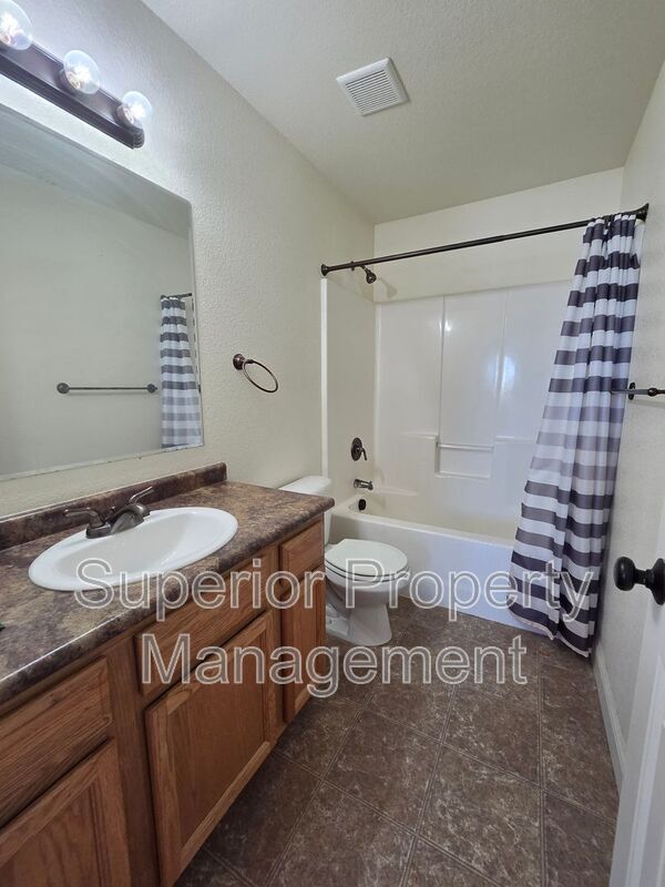 Building Photo - 3921 Gunsmoke Rd