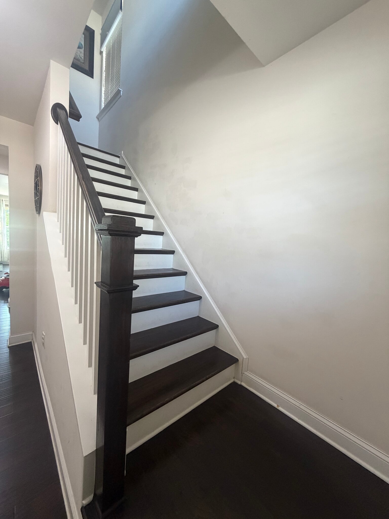 Building Photo - 220 Concordia Woods Dr