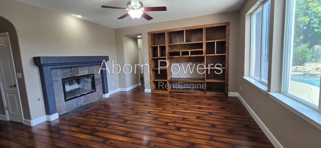 Building Photo - 4100 Borders Dr
