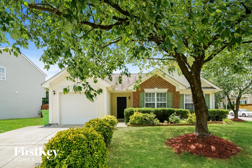 Building Photo - 6220 Saybrooke Dr