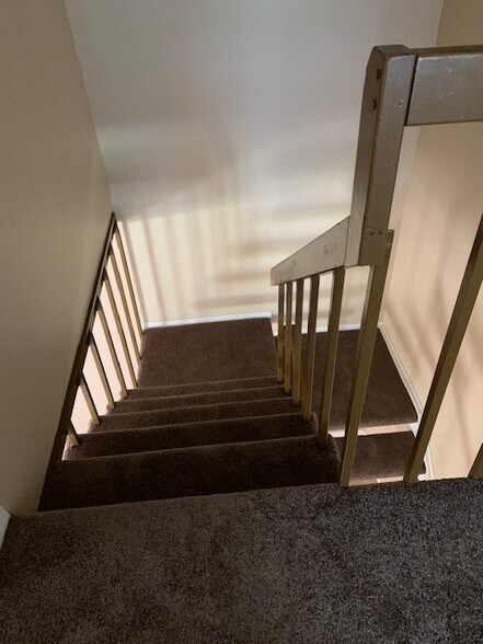 from upstairs to down stairs - 10157 Caminito Jovial