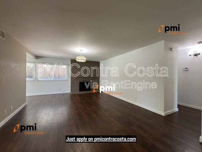 Building Photo - 2690 Waltrip Ln