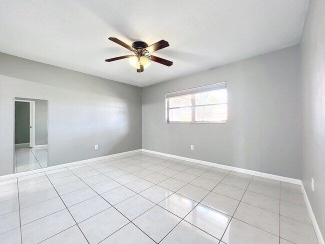 Building Photo - 5775 Fernley Dr W