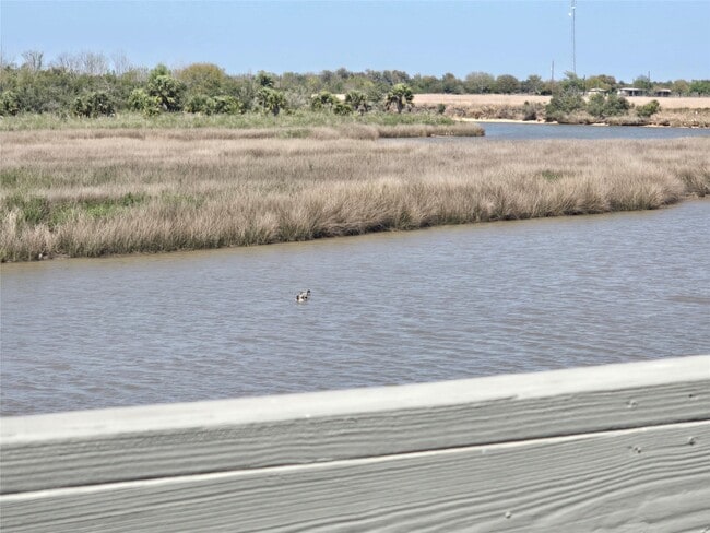 Building Photo - 211 Redfish Dr