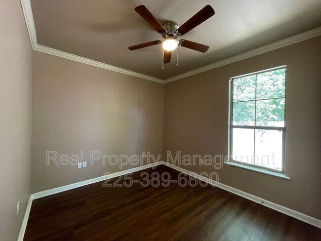 Building Photo - 30092 Irene Kennard Ave
