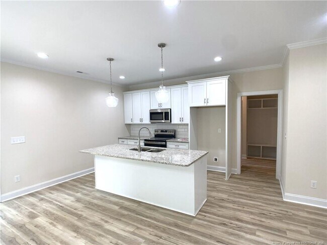 Building Photo - 209 Walker Downs Cir