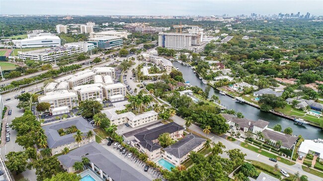 Building Photo - 1250 S Alhambra Cir