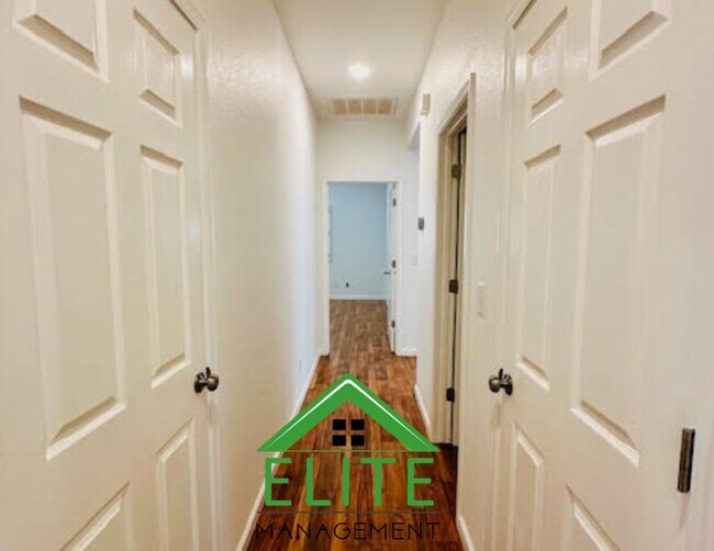 Building Photo - 2820 Jubilee Dr