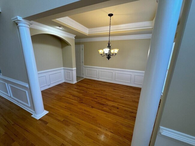 Building Photo - 2620 Springmonte Pl