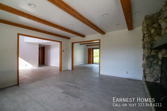 Building Photo - 11619 Lerdo Ave