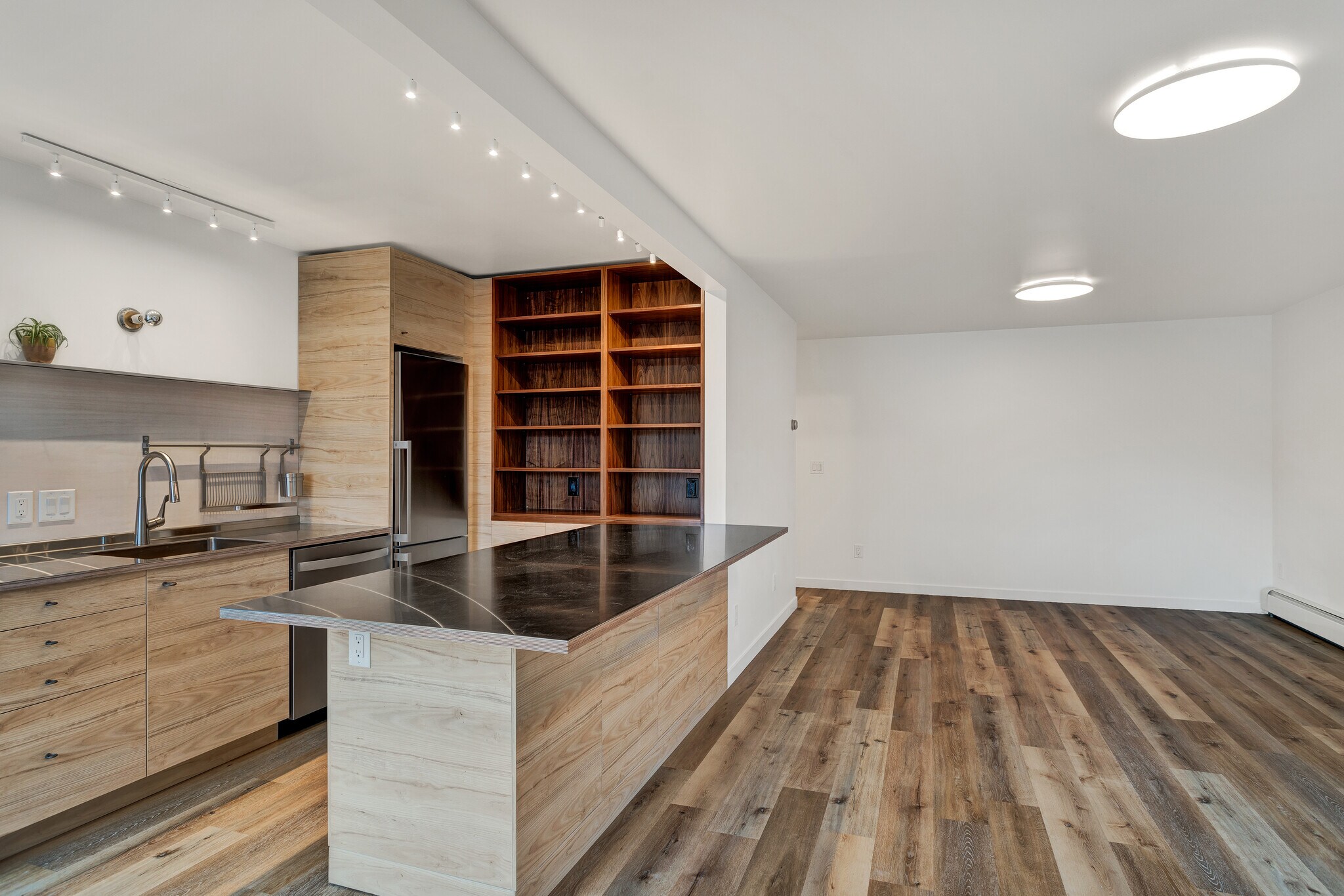 Building Photo - 1416 O St