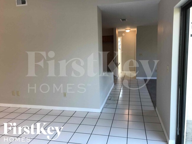 Building Photo - 1771 Gatewood Dr