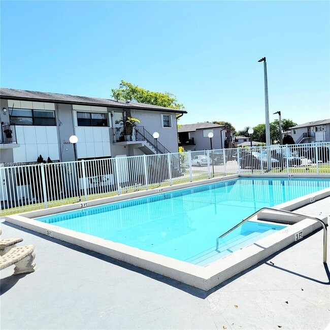 Building Photo - 13271 SW 17th Ln