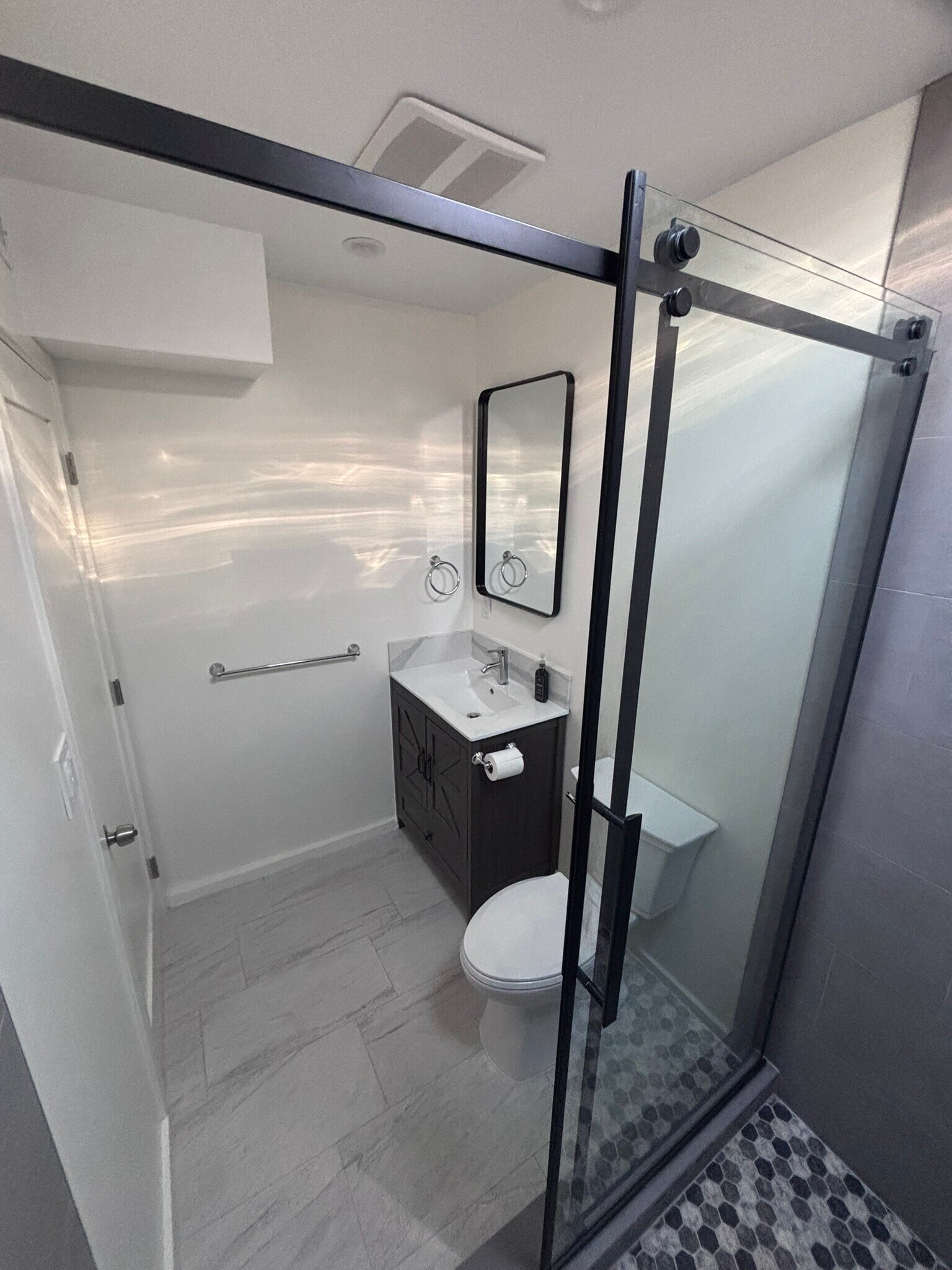 Building Photo - 7329 Mason Ave