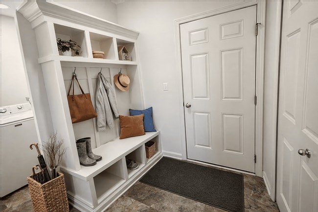 Building Photo - 360 Honey Tree Wy