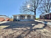 Building Photo - 2195 Cassie Ave