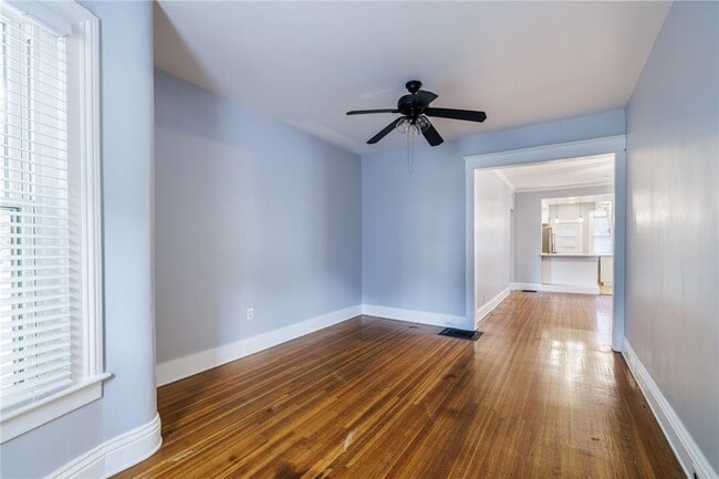 Building Photo - 222 Gregory St