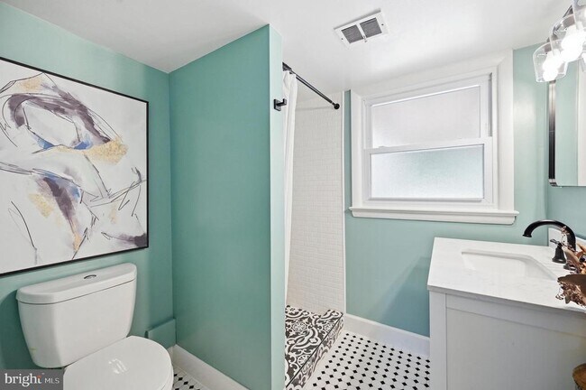 Building Photo - 6426 Carriage Dr