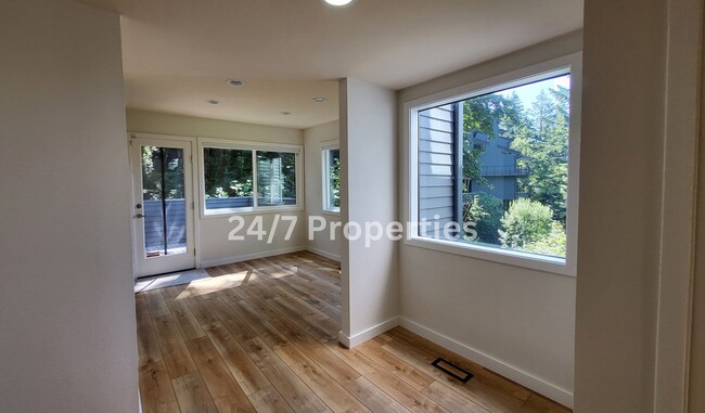 Building Photo - FOUR STORY - 5BD I 3BA - NW Contemporary H...