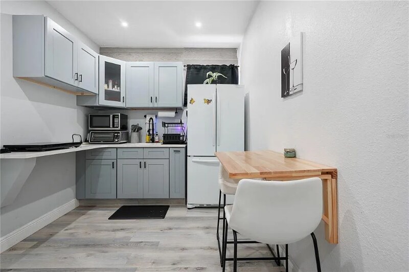 Building Photo - 4501 Bray Rd