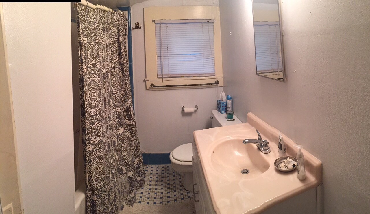 Building Photo - 5502 Loyola Ave