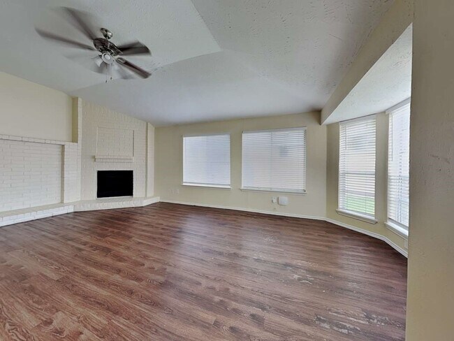 Building Photo - 3902 Mattingham Dr